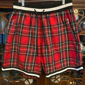 Men’s MNML Basketball Shorts~Christmas Plaid
Size XL